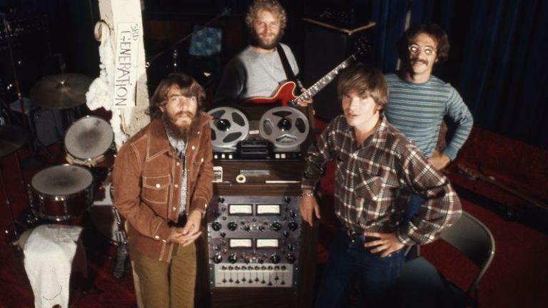 Travellin Band Creedence Clearwater revival Royal Albert Hall